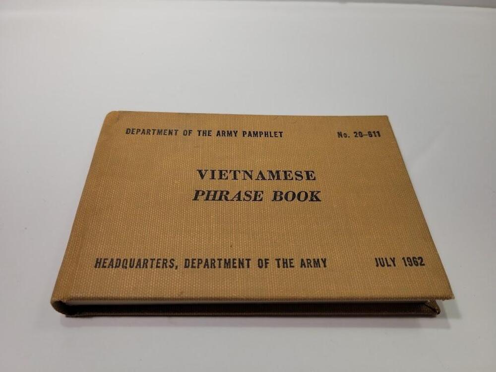 Vintage Vietnamese Phrase Book HQ Dept Of The Army Tan HC 1962 USA Military